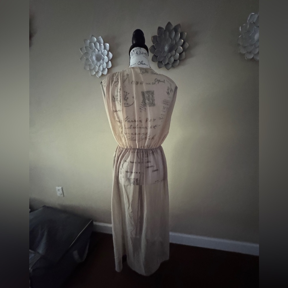 Zara Cream and Tan Sleeveless Beach Cover - Picture 3 of 11